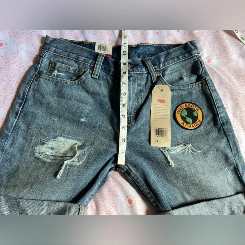 NWT Levi's 511 Slim Shorts Give Earth A Chance Denim Cut-off Shorts Waist Sz 29